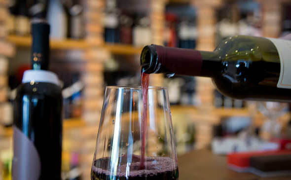 В России могут уничтожить вино на 15 млрд рублей