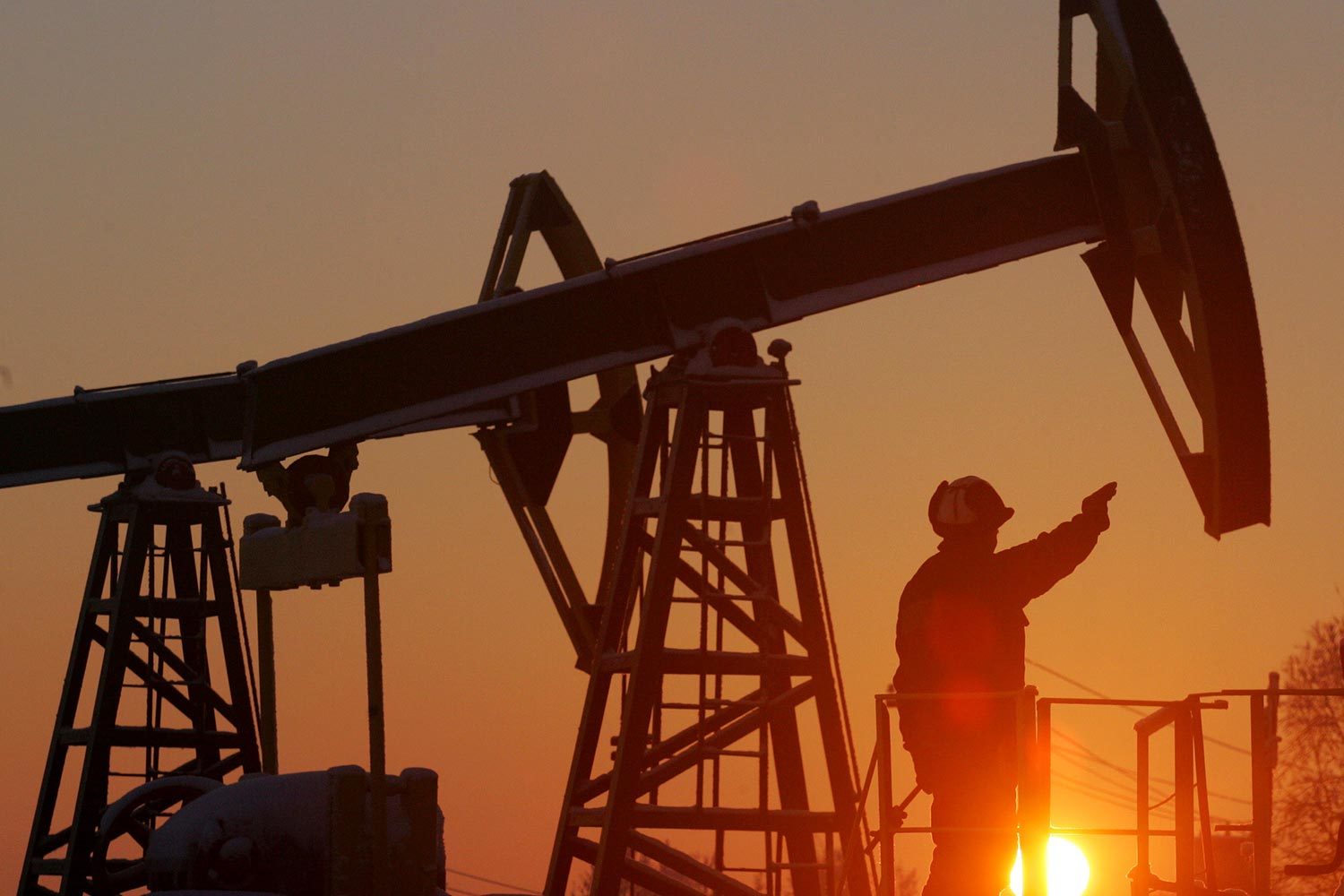 Нефть растет в цене из-за кризиса в Казахстане