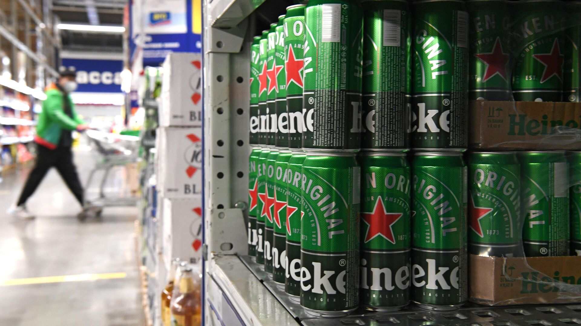 Компания Heineken оправдывает свою работу в России