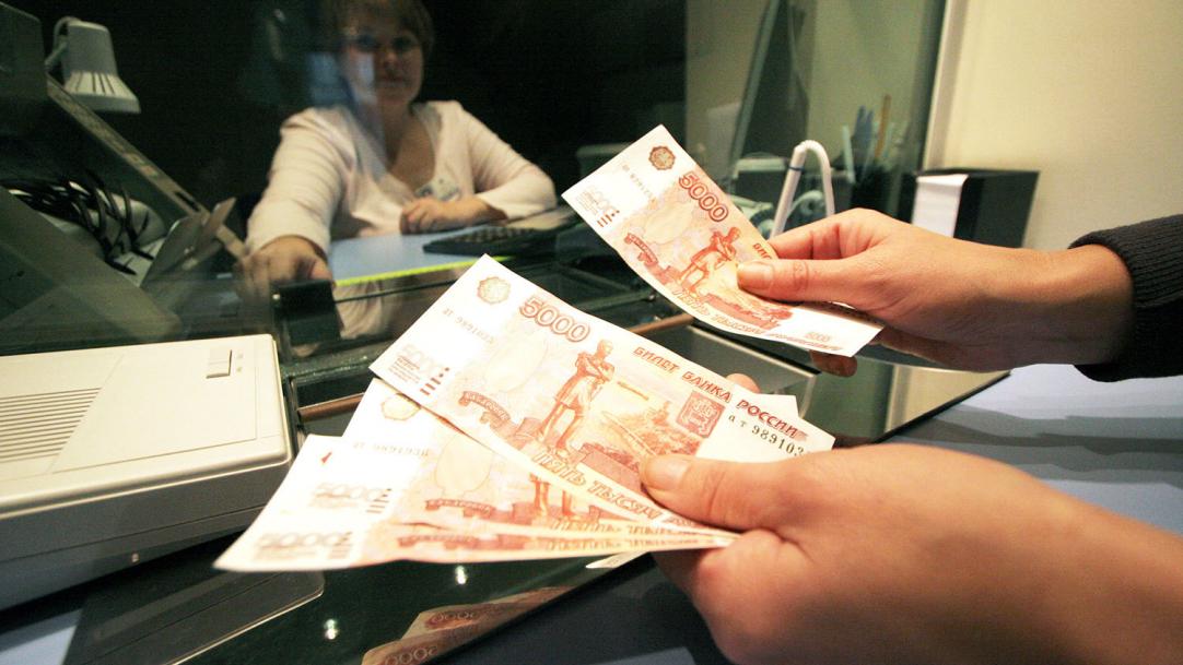 Россияне разместили на своих счетах в банках и вкладах 41,4 трлн рублей