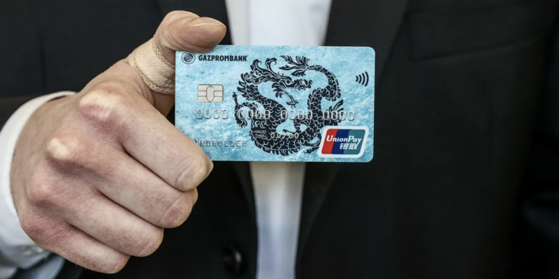 В Турции банкоматы перестали выдавать наличные клиентам Газпромбанка