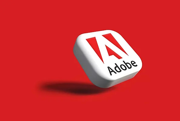 Adobe презентовал ИИ-ассистента для работы с PDF-файлами