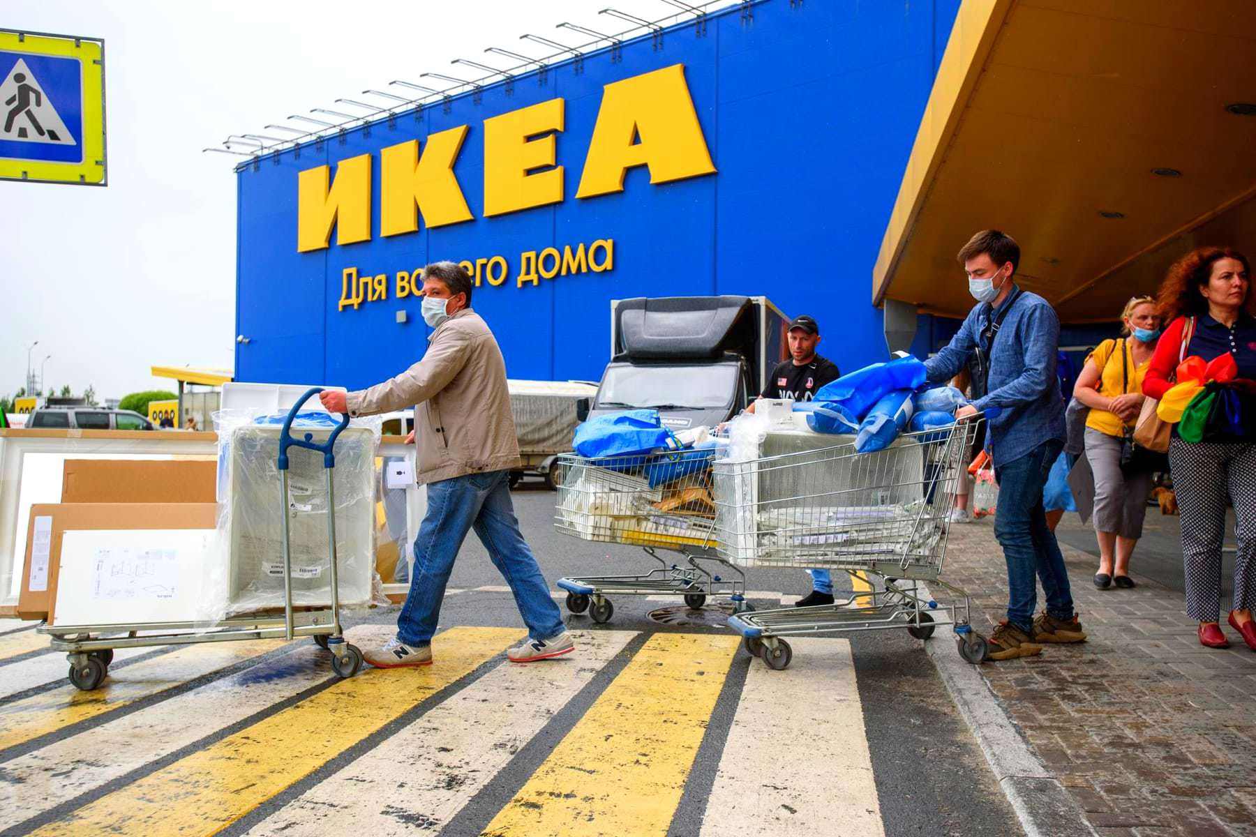 Стало известно, что прибыль IKEA в общем снизилась вдвое