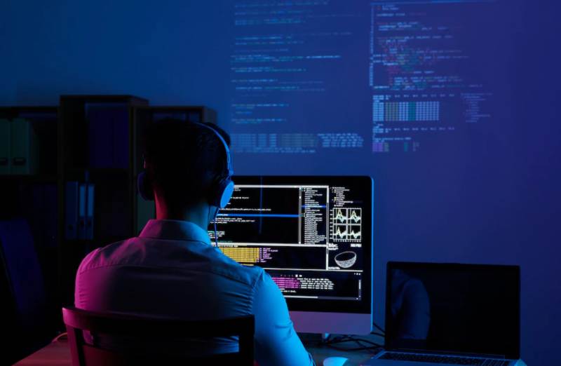 В МВД рассказали о новых уловках мошенников с обратными звонками