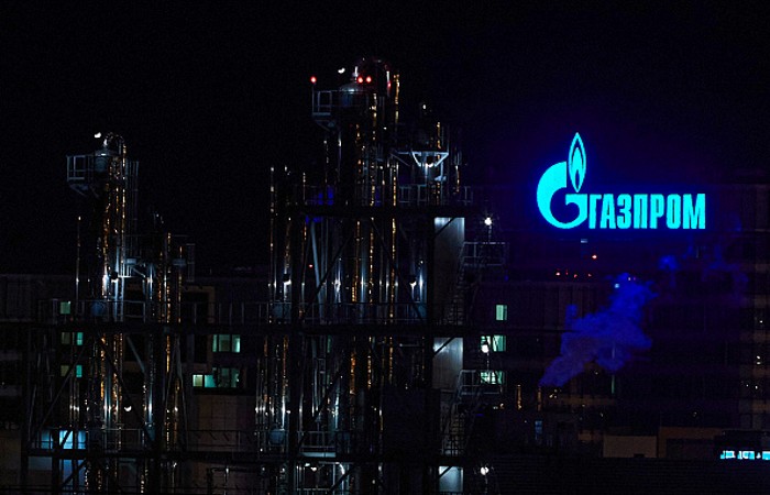Владимир Путин сократил обязательства "Газпрома" перед иностранными компаниями