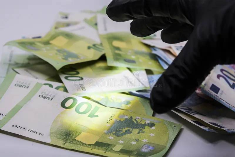 Гонконгский грипп как предлог для кражи денег