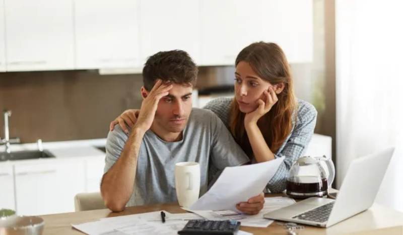 Как оплата долгов родственников приводит к потере средств