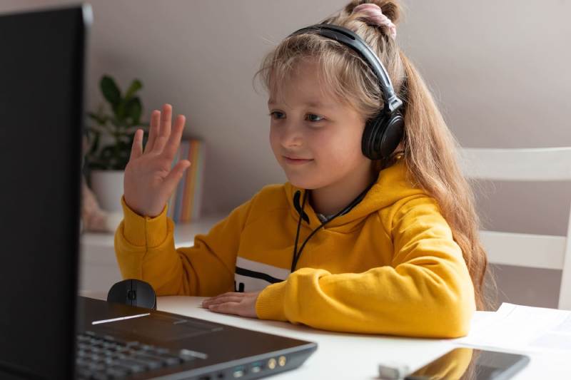 Мошенники под видом учеников начали обман онлайн-репетиторов