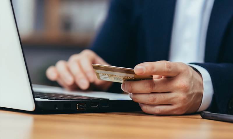 Банковские переводы под контролем: нового года блокировок станет больше