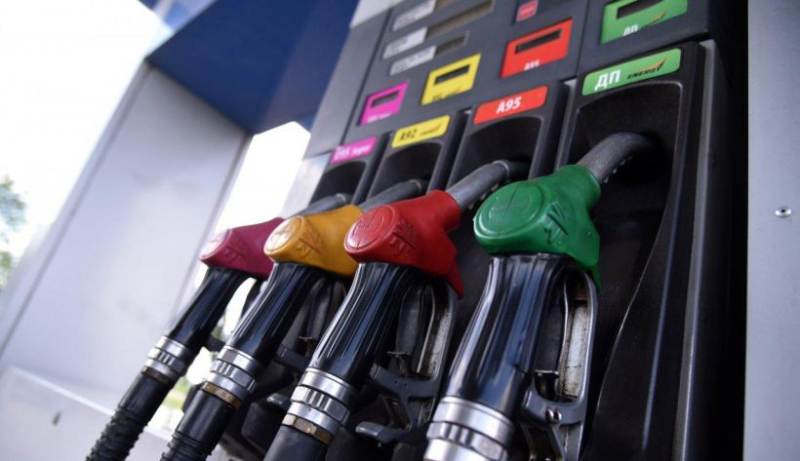 Нефть дорожает — бензин тоже: что происходит с ценами